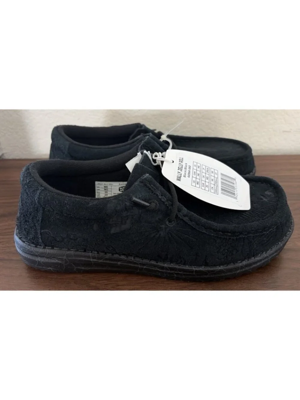 Hey Dude X Jelly Roll Wally Size 6 New Beautifully Broken